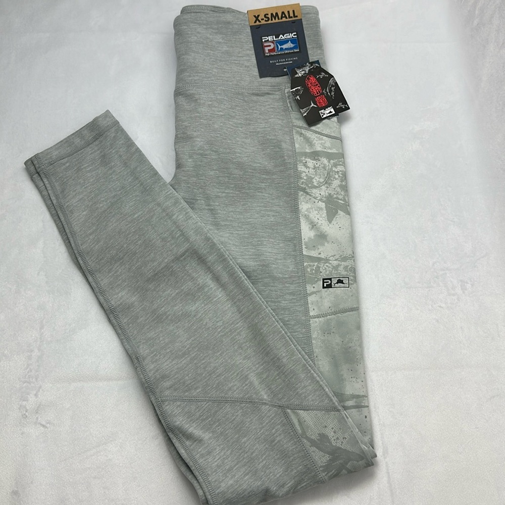 Pelagic High Performance Offshore Womens Fiji Leggings XS. NWT